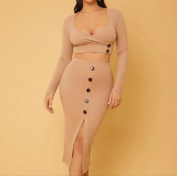 Ribbed knit 2pc skirt set- shop this item - Picture 1 of 8